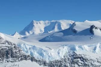 Неожиданная находка: Золотое озеро в Антарктиде! 🏔️💎