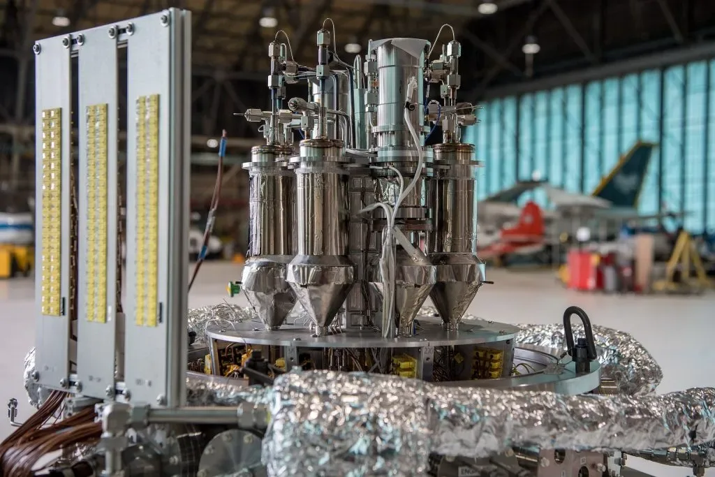 Прототип компактного космического ядерного реактора Kilopower (KRUSTY), разработанного NASA и Лос-Аламосской национальной лабораторией для энергоснабжения лунных и марсианских баз, а также космических аппаратов.