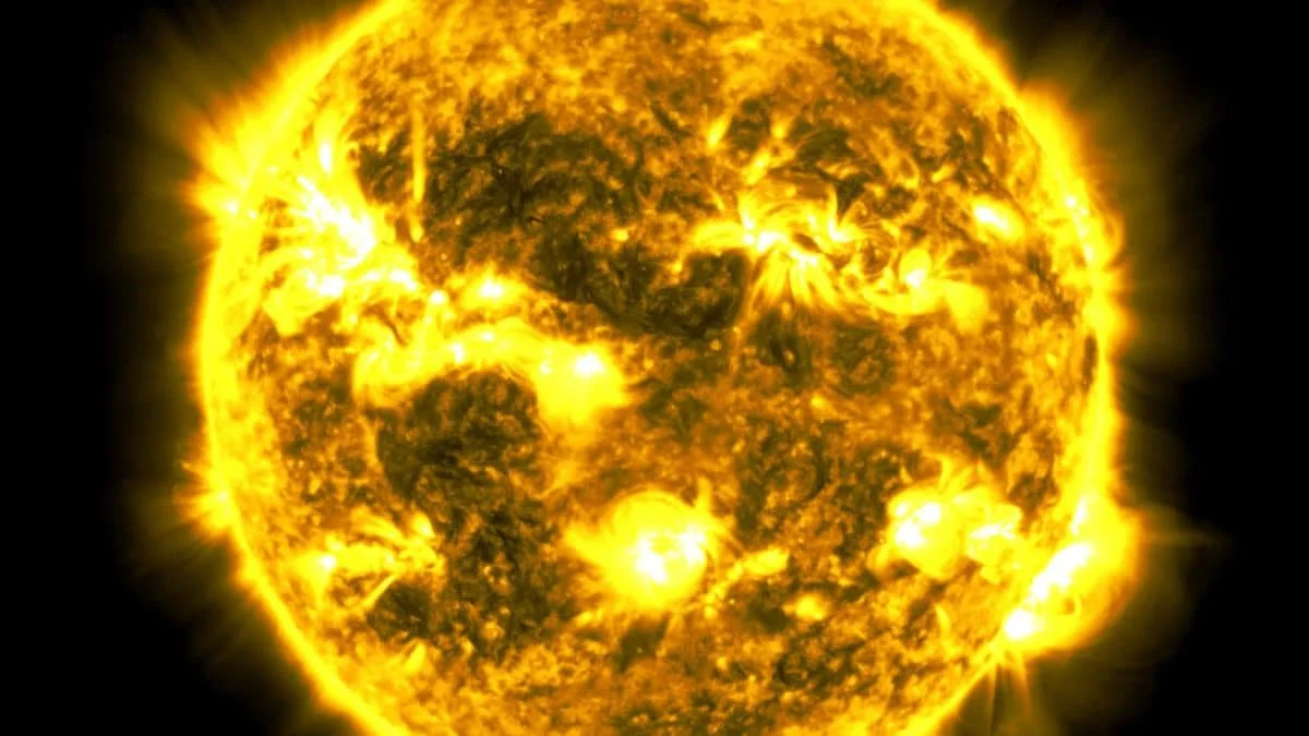 Солнце — уникальная звезда: как оно выделяется среди остальных? 🌌☀️