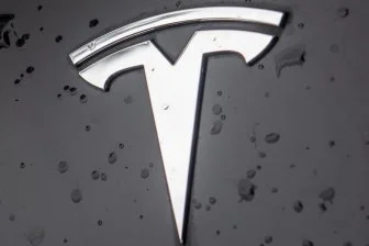 Как Tesla с ИИ изменит ваши эмоции при обслуживании!