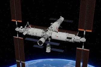 Удивительные бактерии с космической станции: открытие, которое шокировало ученых! 🚀🔬