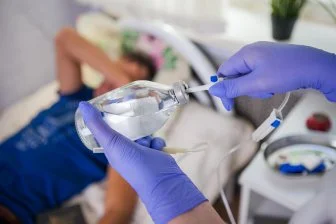 Научный прорыв: новый препарат приносит надежду больным раком легкого!