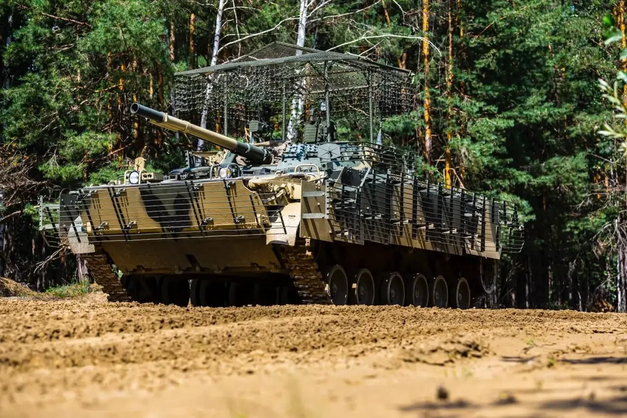 БМП-3 с новыми экранами защиты