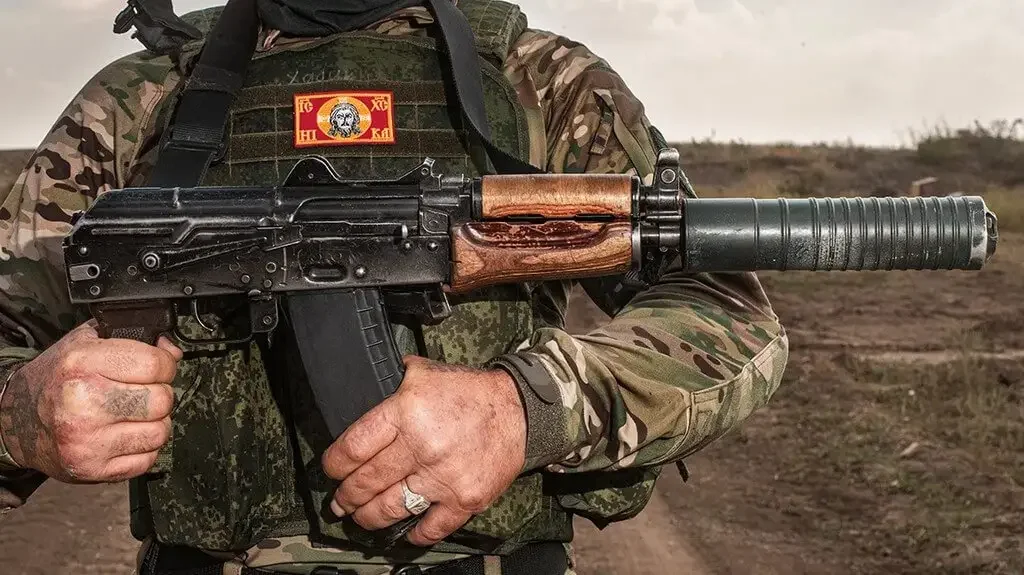 АКС-74У в зоне проведения СВО есть. Но зачастую не там, не у тех, мало, а главное - новых нет и не будет
