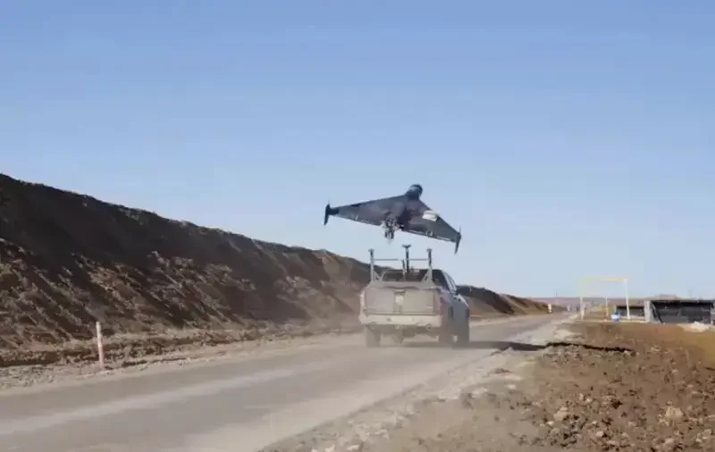 Запуск БПЛА-камикадзе «Герань-2» с кузова пикапа