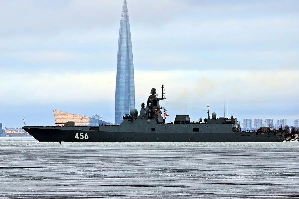 БЭК vs Нормальные Корабли: Кто Победит в Морском Противостоянии? 🌊⚔️
