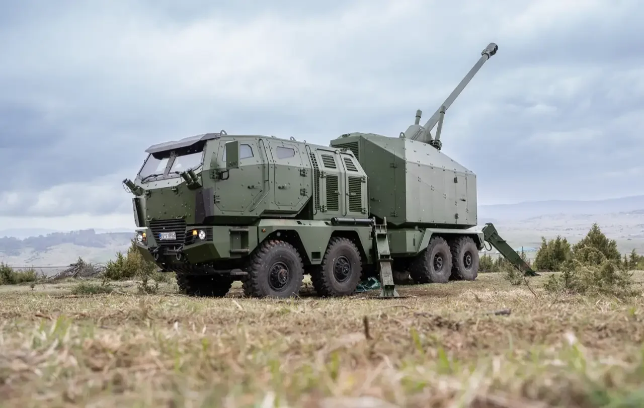 Как сербская САУ Nora B52 NG завоевывает мир: секреты успеха и новейшие технологии!