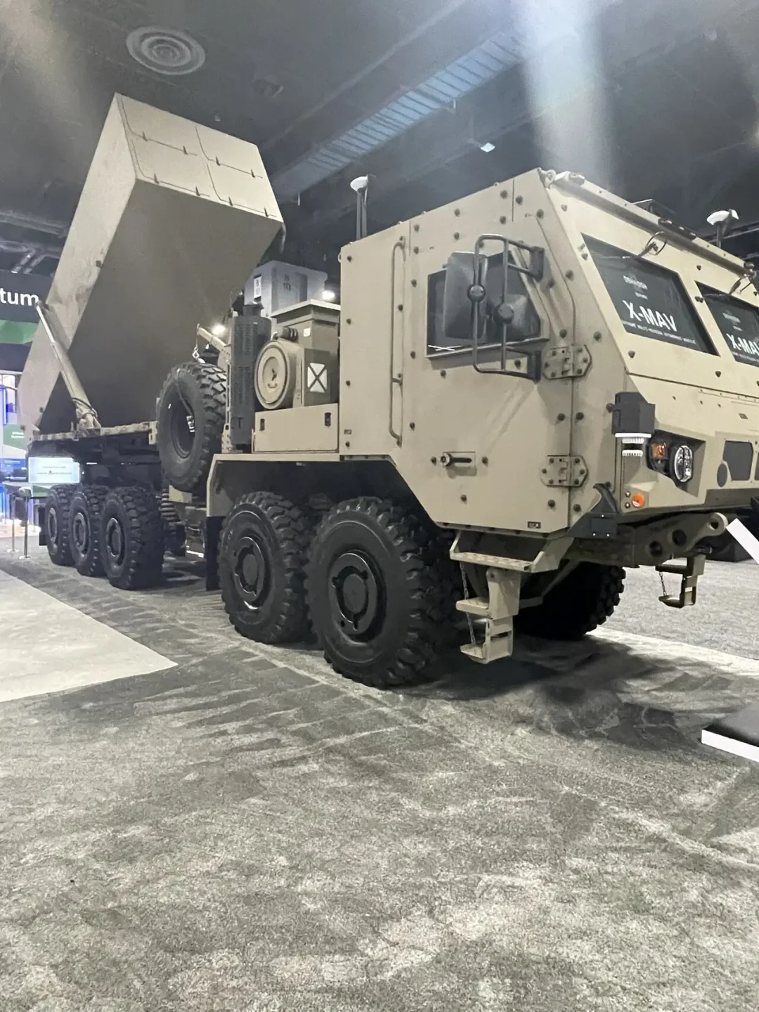 Тяжёлая СПУ X-MAV на выставке AUSA-2025