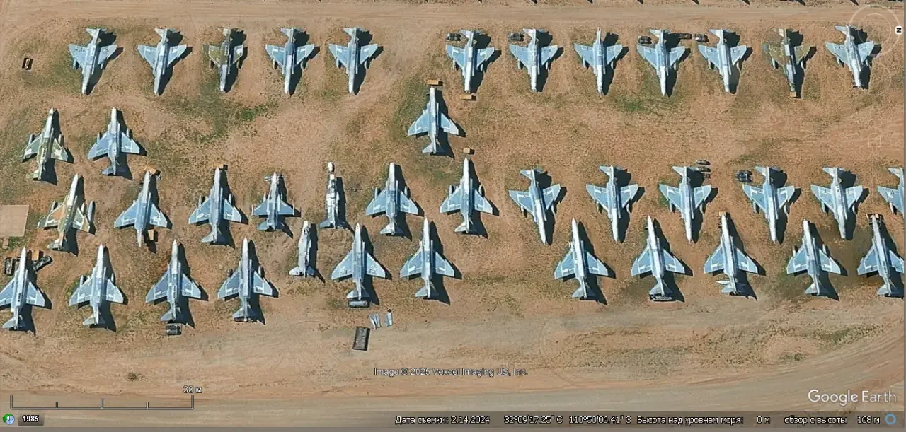 Спутниковый снимок саммитов F-4