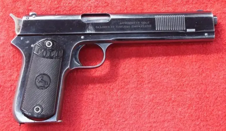 Кольт 1900 года, вид справа
