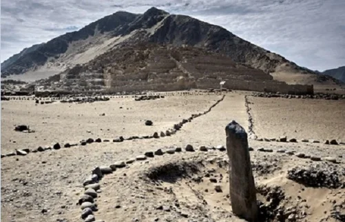 Древние прибрежные пирамиды Перу