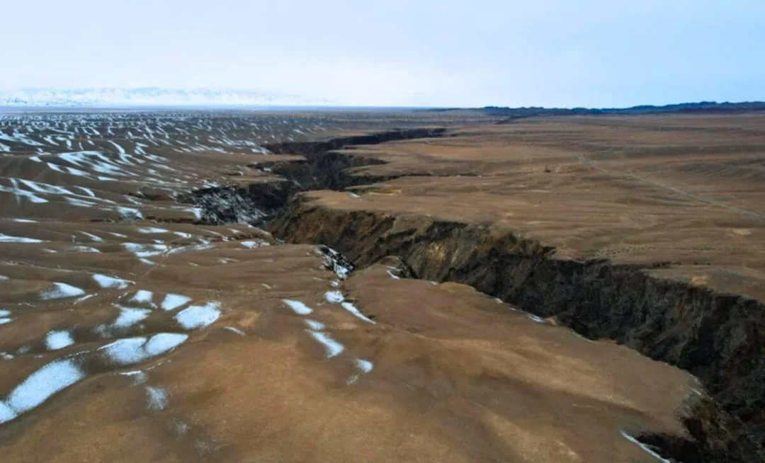 Глубокий разлом в Турции