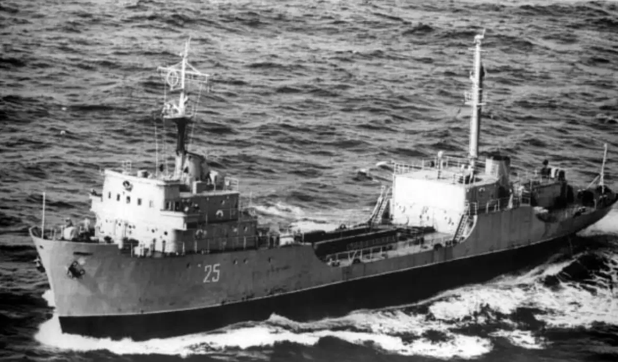 Технический наливной танкер проекта 1783А