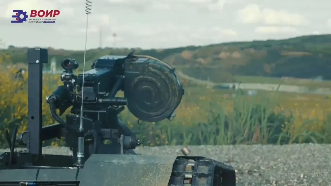 Опытный «Омич» ведёт огонь из гранатомёта