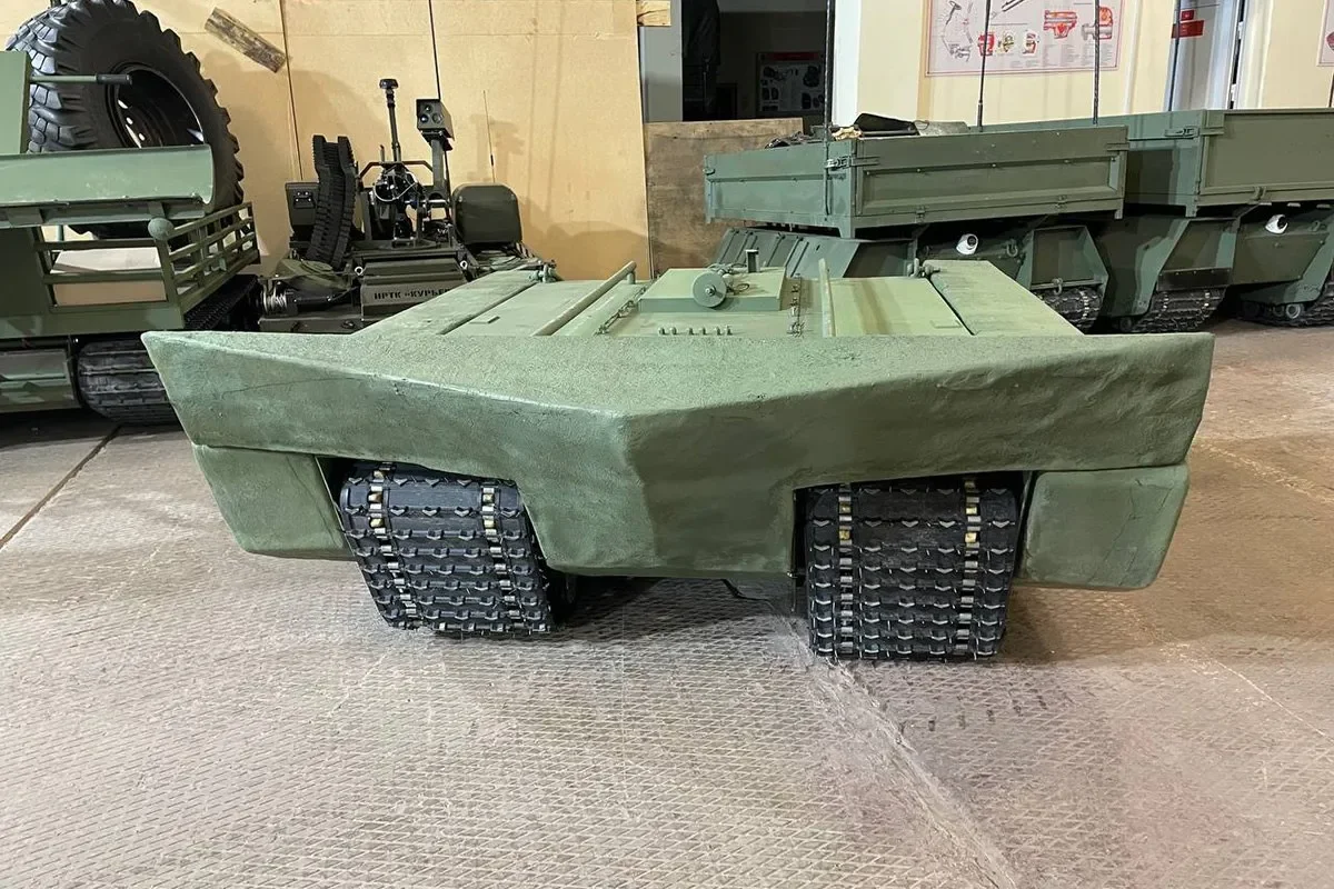 Плавающая платформа «Омич-Водомёт».