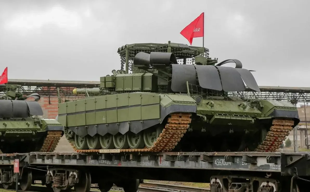 Т-72Б3М со штатным заводским «мангалом».