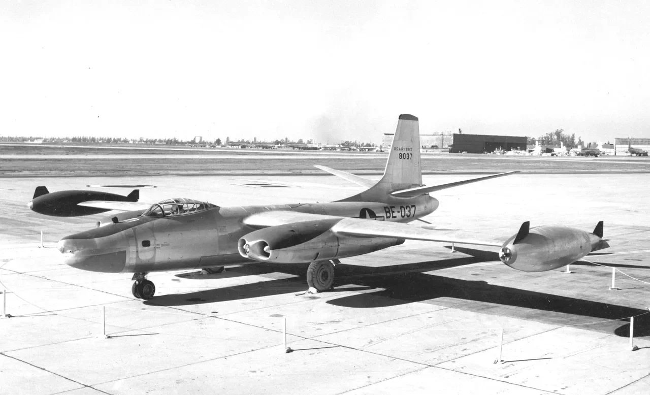 Высотный разведчик North American RB-45C Tornado