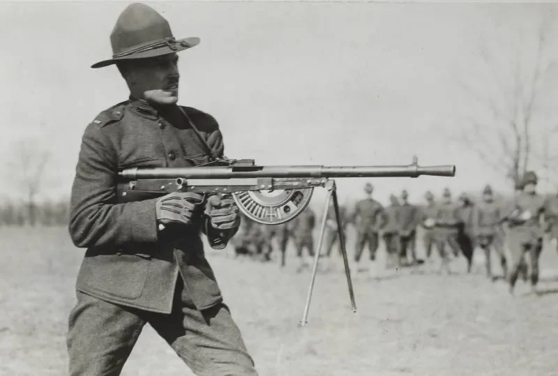 Французский ручной пулемет Chauchat.