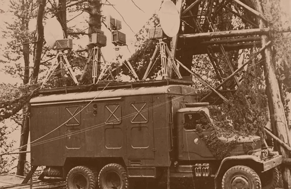 Аппаратная пассивной чехословацкой РЛС PRP-1