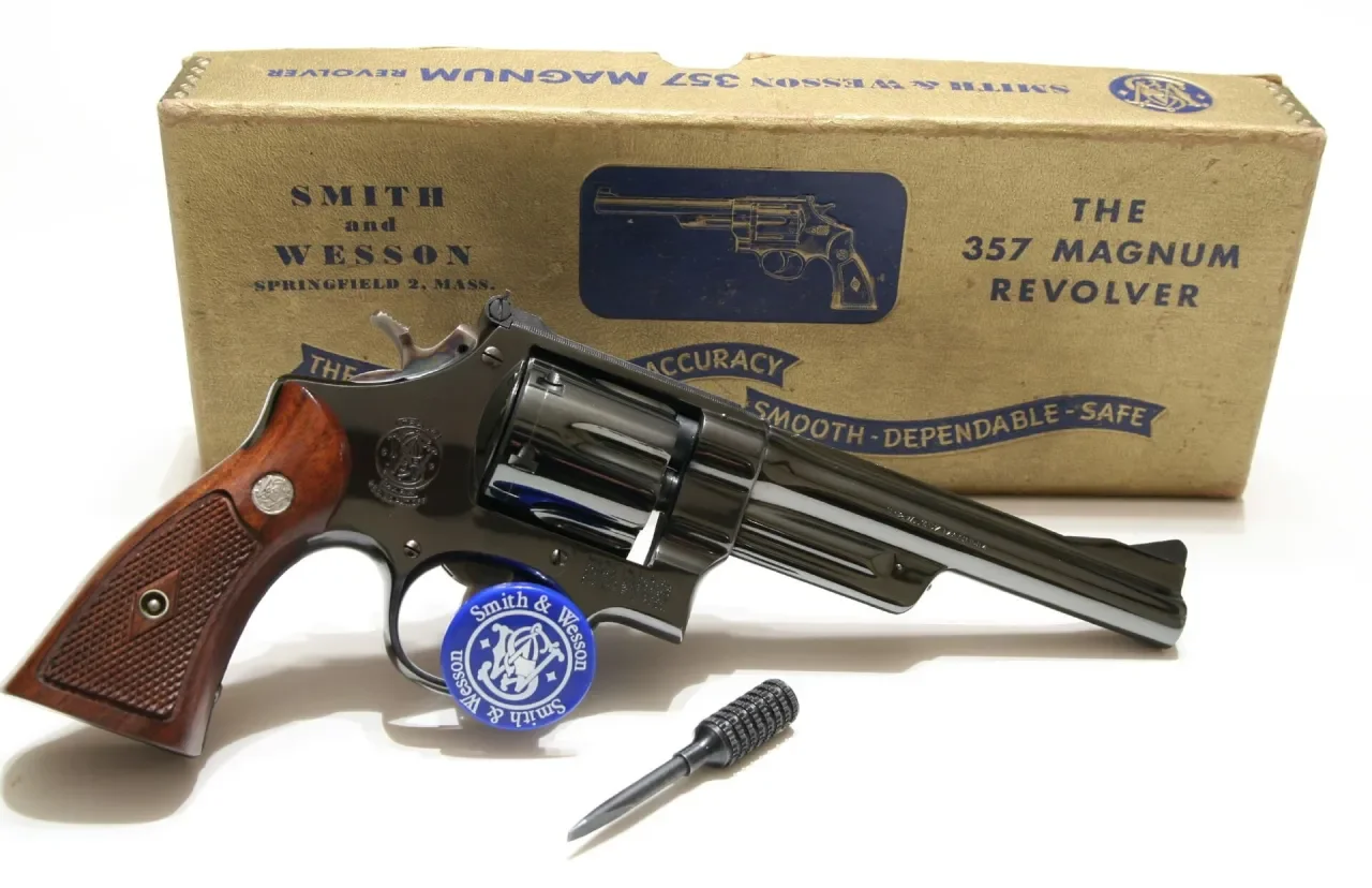 Smith & Wesson Model 27 — первый револьвер под .357 Magnum