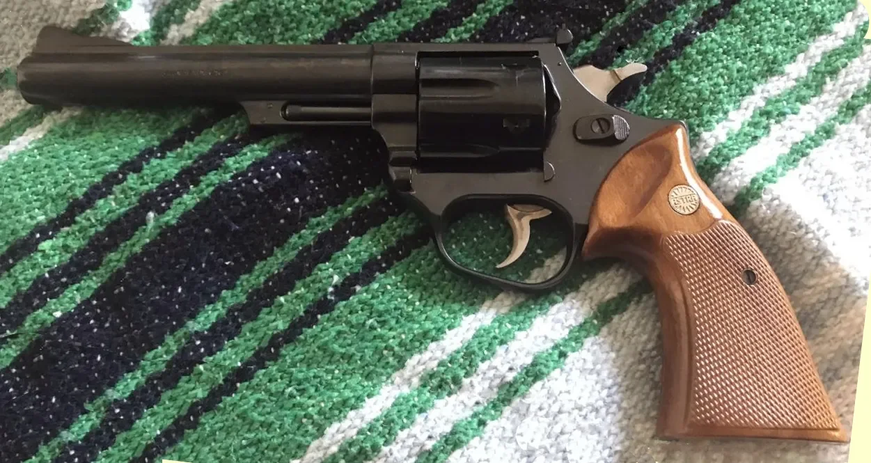 Револьвер Astra Model 44 калибра .44 Magnum
