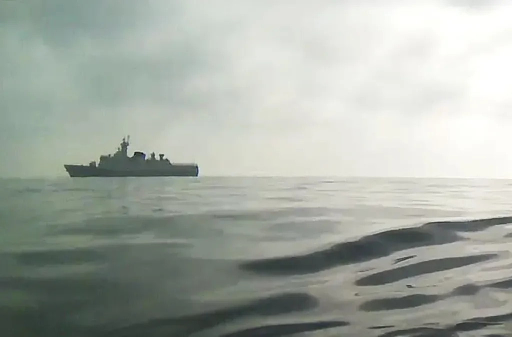 Беспилотный аппарат, наблюдающий за морской обстановкой