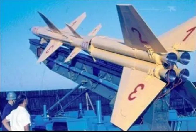 Опытная югославская ракета R-25