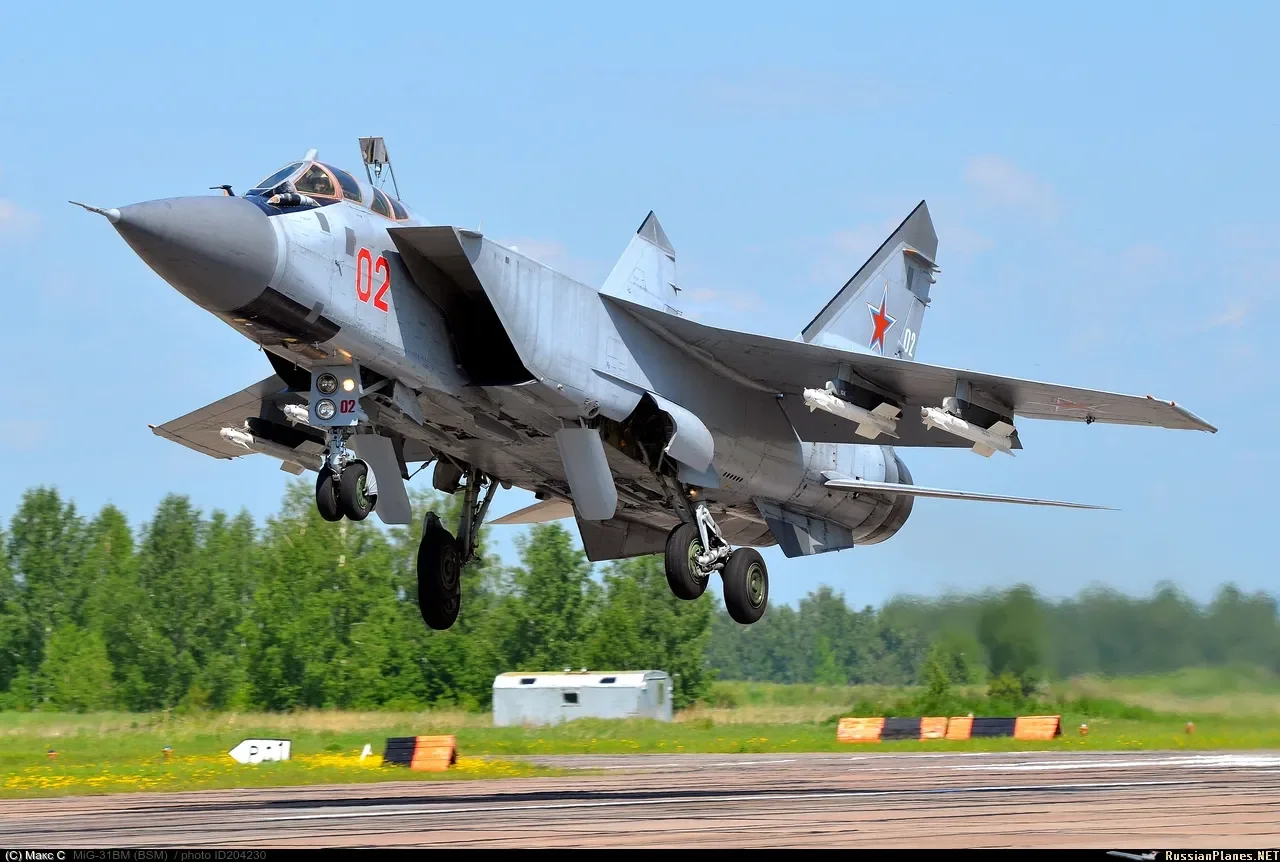 Бортовое оборудование и вооружение Як-130М