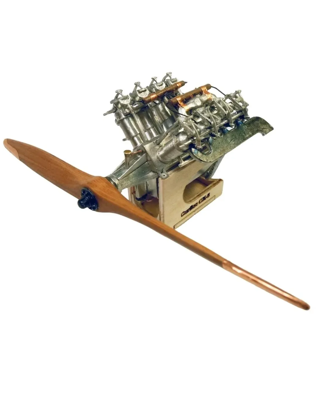Деревянный винт  постоянного шага Curtiss OX-5 начала XX века